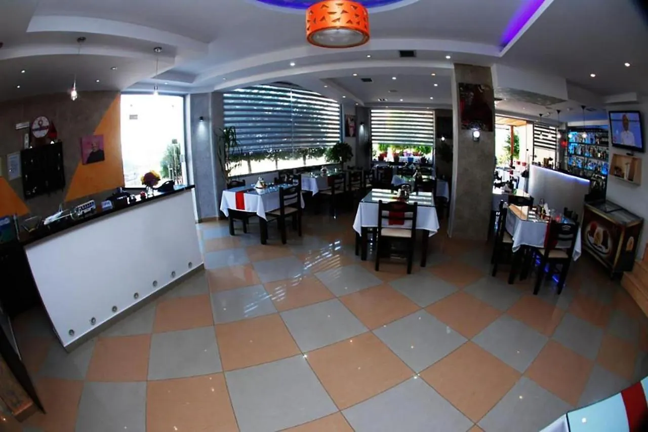 Hotel Driloni Ксамил