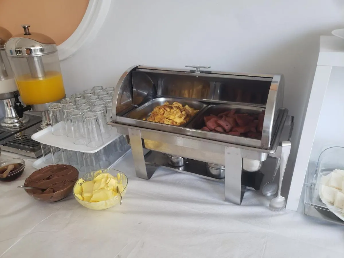 ***  Hotel Driloni Ксамил Албания